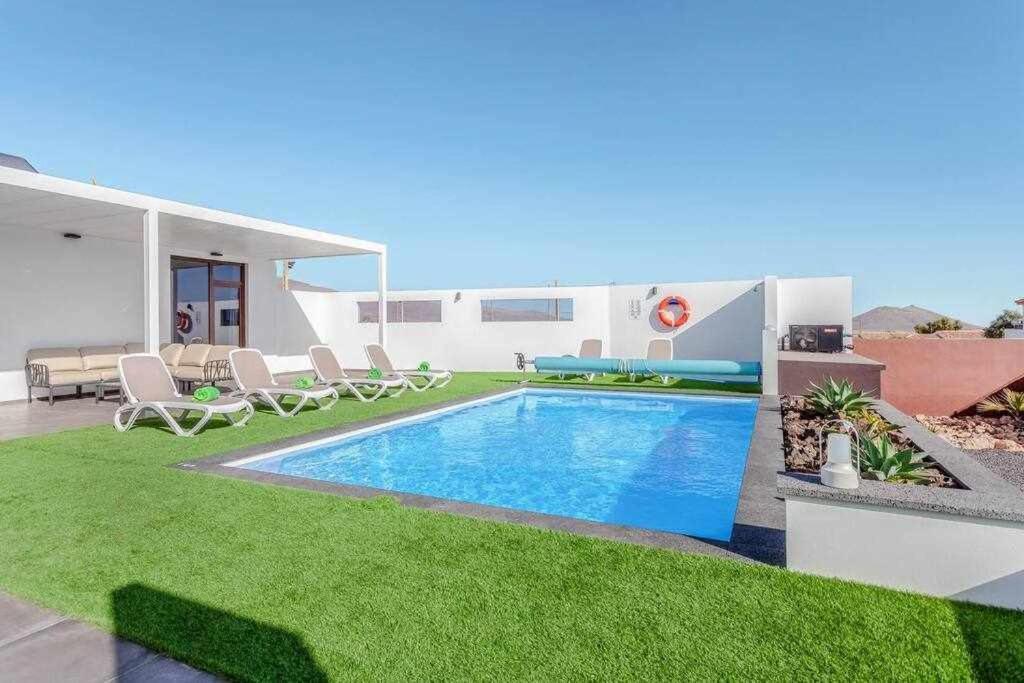 Villa Ponzos Chalet Independiente Y Privado Triquivijate Extérieur photo
